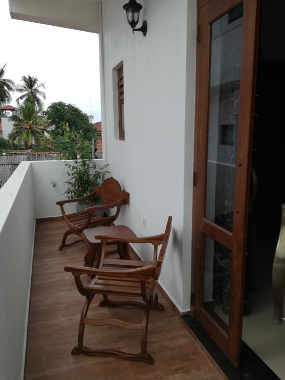 Bianco Terrace Hotel Negombo Buitenkant foto