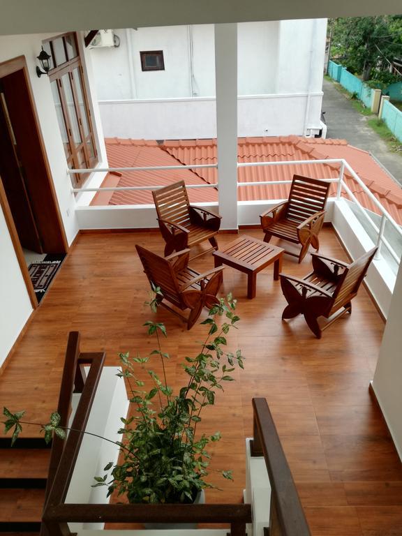 Bianco Terrace Hotel Negombo Buitenkant foto